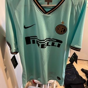 Inter Milan jersey brand new never worn with tags !